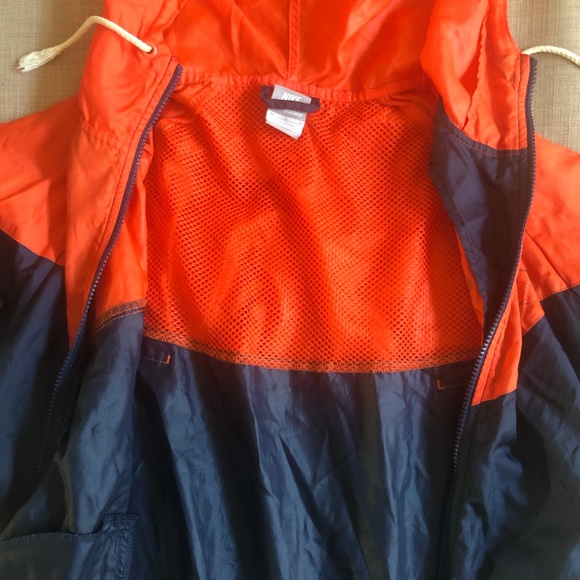 Nike Windrunner Jacket sz medium - Picture 4 of 4